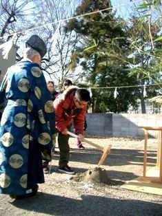 徳島県で家を建てるならサーロジック-鍬入れ