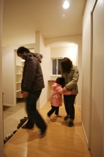 徳島県で家を建てるならサーロジック-玄関