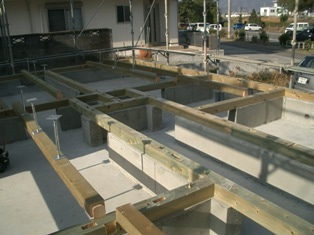 徳島県で家を建てるならサーロジック-土台敷き