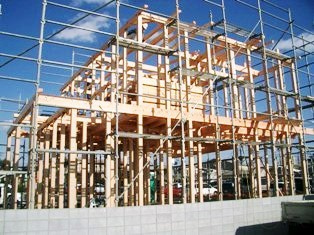 徳島県で家を建てるならサーロジック-建て方