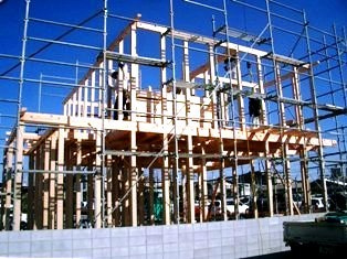 徳島県で家を建てるならサーロジック-建て方