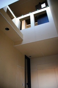 徳島県で家を建てるならサーロジック-吹き抜け玄関