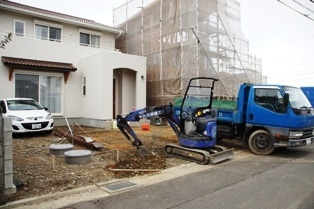 徳島県で家を建てるならサーロジック-外構工事開始
