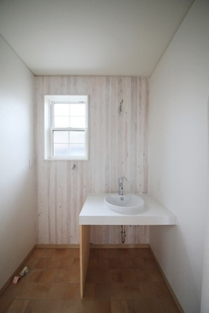 徳島県で家を建てるならサーロジック-モザイクタイル洗面