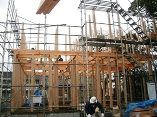 徳島県で家を建てるならサーロジック-建て方