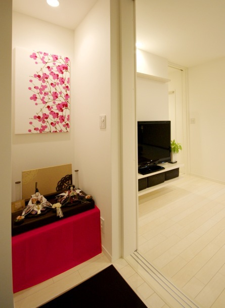 徳島県で家を建てるならサーロジック-モダン 雛人形