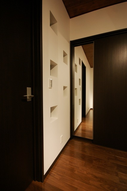 徳島県で家を建てるならサーロジック-クローゼット鏡