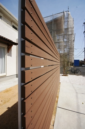 徳島県で家を建てるならサーロジック-アートウッド無垢材