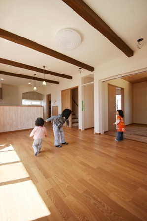 徳島県で家を建てるならサーロジック-カントリー照明