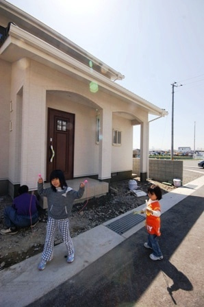 徳島県で家を建てるならサーロジック-梁見せリビング