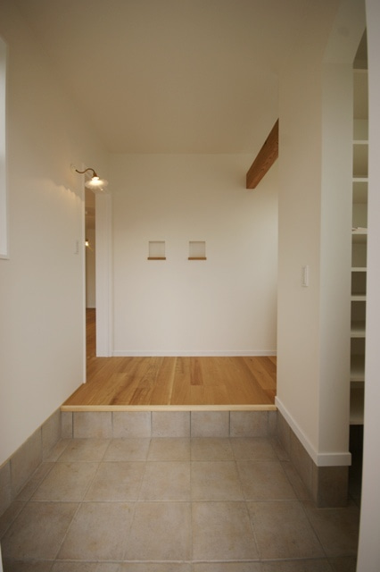 徳島県で家を建てるならサーロジック-ナチュラル玄関