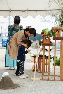 徳島県で家を建てるならサーロジック-玉串奉奠