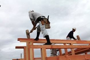 徳島県で家を建てるならサーロジック-棟上げ