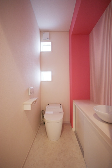 徳島県で家を建てるならサーロジック-お洒落なトイレ 