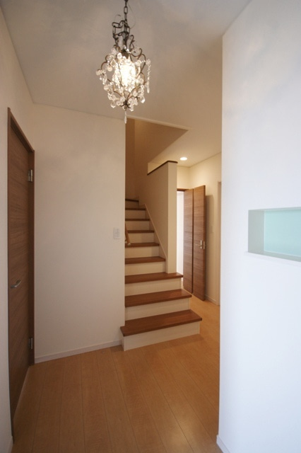 徳島県で家を建てるならサーロジック-玄関ホール