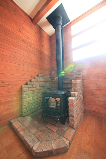 徳島県で家を建てるならサーロジック-薪ストーブ