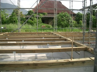 徳島県で家を建てるならサーロジック-土台敷き