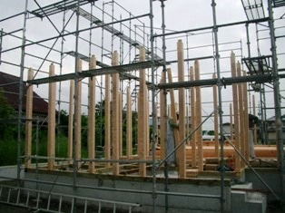 徳島県で家を建てるならサーロジック-建方