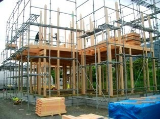 徳島県で家を建てるならサーロジック-建方