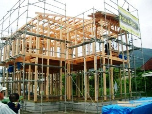 徳島県で家を建てるならサーロジック-上棟