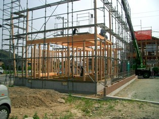 徳島県で家を建てるならサーロジック-建て方