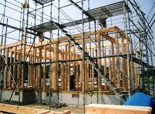 徳島県で家を建てるならサーロジック-建て方