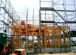 徳島県で家を建てるならサーロジック-建て方