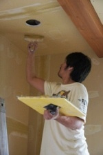 徳島県で家を建てるならサーロジック-パテ工事