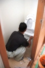 徳島県で家を建てるならサーロジック-便器取付