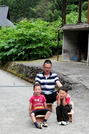 徳島県で家を建てるならサーロジック-手づくりいす