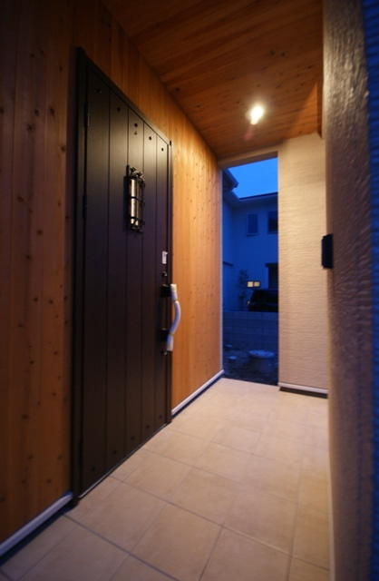 徳島県で家を建てるならサーロジック-モダン和風玄関ポーチ