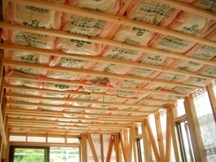 徳島県で家を建てるならサーロジック-断熱施工