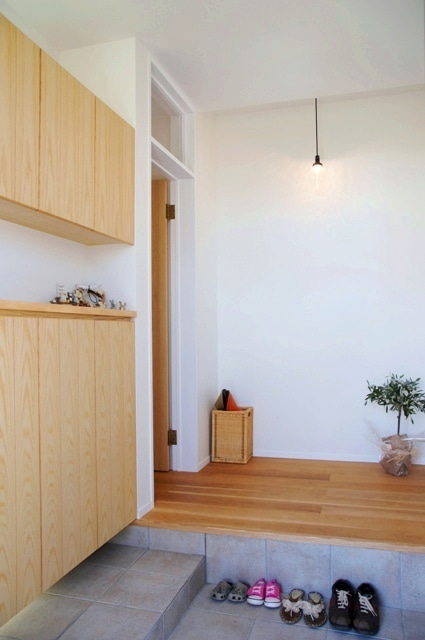 徳島県で家を建てるならサーロジック-ナチュラル玄関