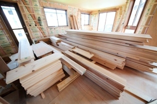 徳島県で家を建てるならサーロジック-材料搬入