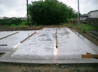 徳島県で家を建てるならサーロジック-捨てコンクリート打ち