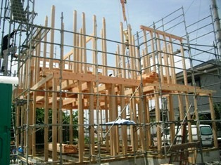 徳島県で家を建てるならサーロジック-建て方