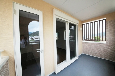 徳島県で家を建てるならサーロジック-バルコニー格子