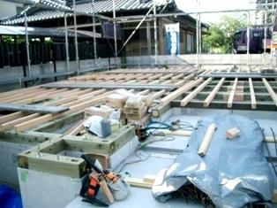 徳島県で家を建てるならサーロジック-土台敷き