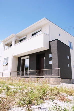 徳島県で家を建てるならサーロジック-南面