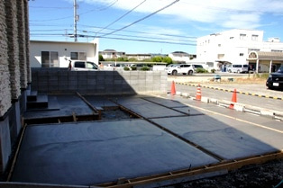 徳島県で家を建てるならサーロジック-外構 コンクリート打ち