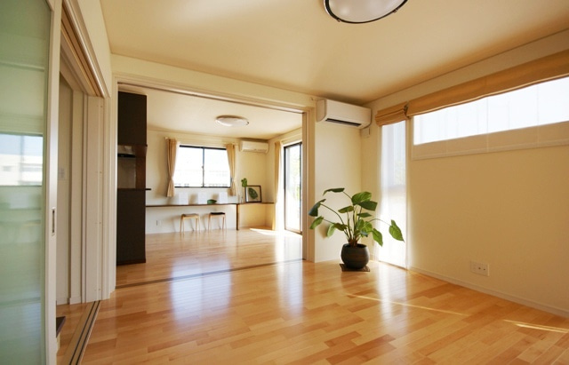 徳島県で家を建てるならサーロジック-リビングダイニング