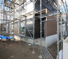 徳島県で家を建てるならサーロジック-格子ポーチ