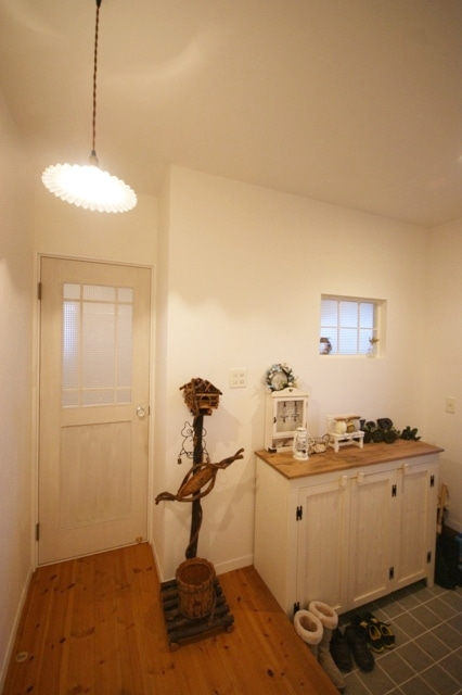 徳島県で家を建てるならサーロジック-カントリー玄関