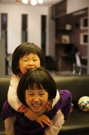 徳島県で家を建てるならサーロジック-モダンリビングにて