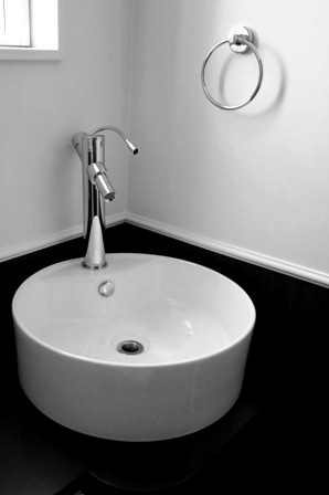 徳島県で家を建てるならサーロジック-陶器洗面カウンター