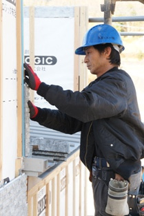 徳島県で家を建てるならサーロジック-外壁職人仕事