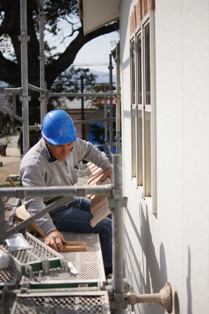 徳島県で家を建てるならサーロジック-窓モールディングタイル