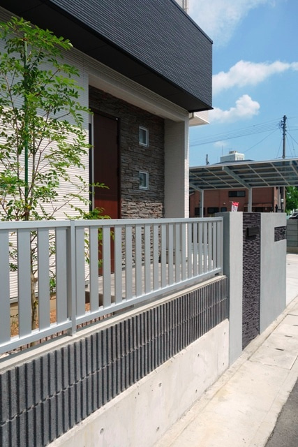 徳島県で家を建てるならサーロジック-縦フェンス