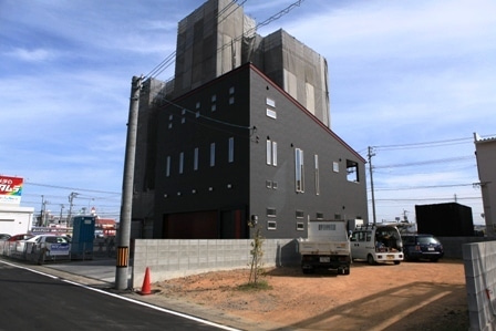 徳島県で家を建てるならサーロジック-ガレージライフ