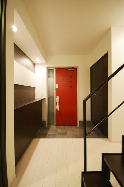 徳島県で家を建てるならサーロジック-鉄骨階段のある家見学会